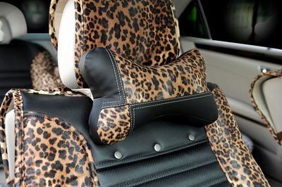 專業品質，舒適駕乘 探索皮革汽車頭枕/頸枕的魅力與選購指南